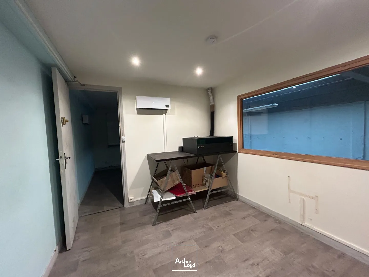 STOCKAGE - 467 M2 - BUREAUX - ST NAZAIRE - CHANTIERS DE L'ATLANTIQUE - A LOUER 