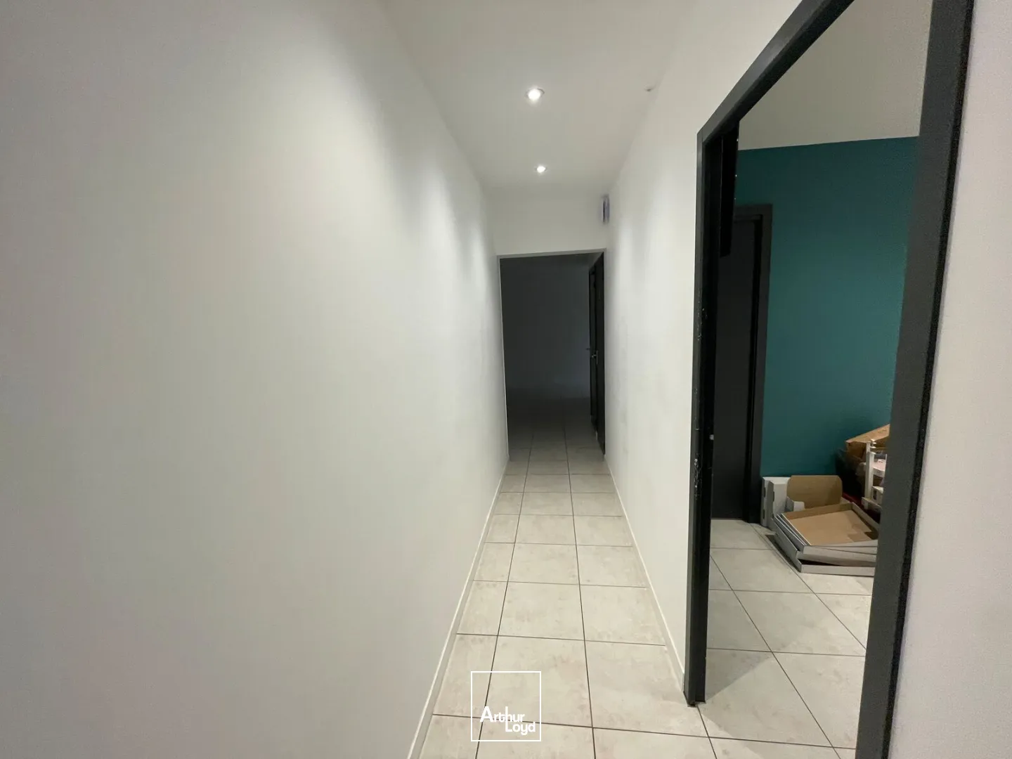 Bureaux à louer à LES AUTHIEUX SUR LE PORT SAINT OUEN 76520