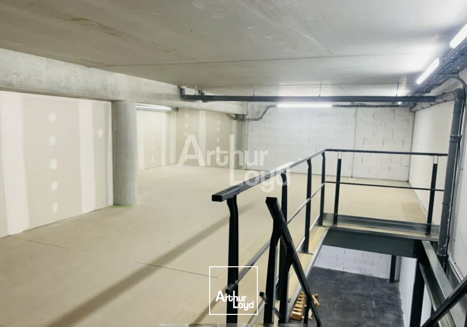 À LOUER PARC DE CALVI  LOCAL D'ACTIVITÉ DE 160 m² FONCTIONNEL ET BIEN AMENAGE