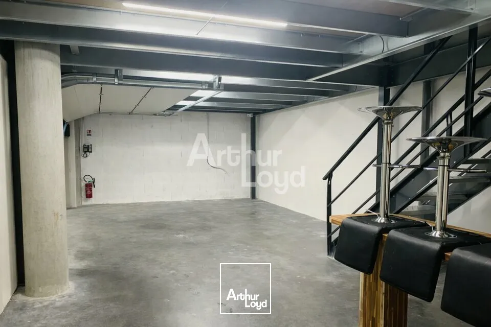 À LOUER PARC DE CALVI  LOCAL D'ACTIVITÉ DE 160 m² FONCTIONNEL ET BIEN AMENAGE