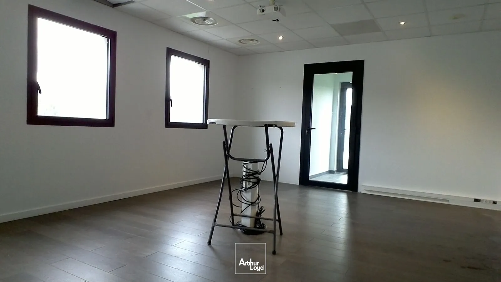 Bureaux avec vue mer et parkings à louer - ATHELIA IV - 13600 LA CIOTAT