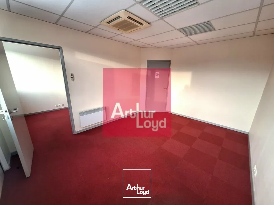 CLERMONT-FERRAND LA PARDIEU A LOUER BUREAUX 75 M²