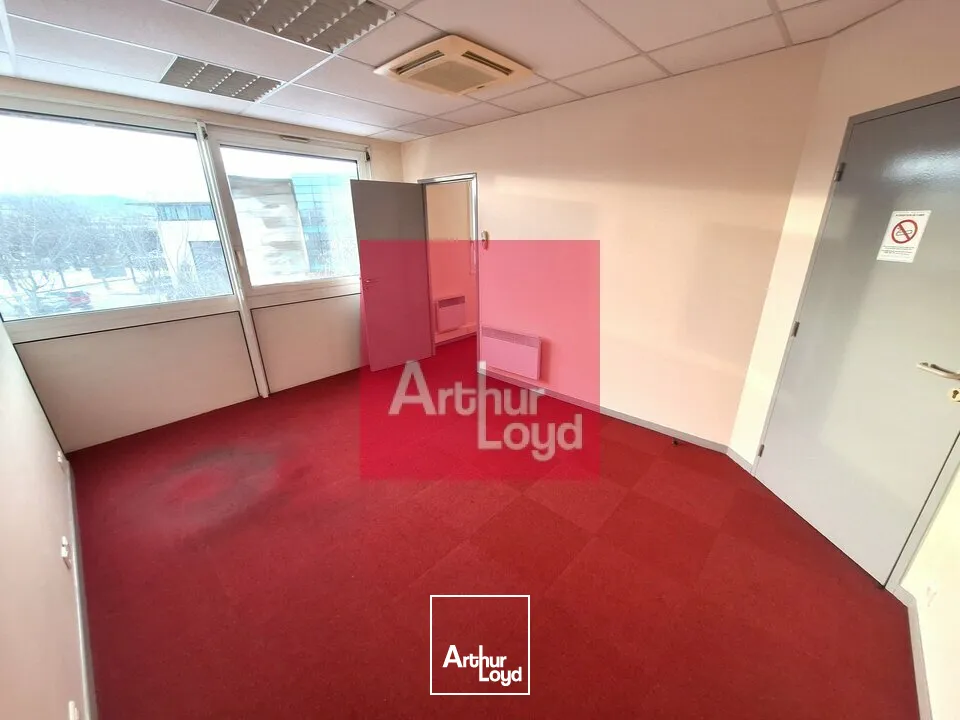 CLERMONT-FERRAND LA PARDIEU A LOUER BUREAUX 75 M²