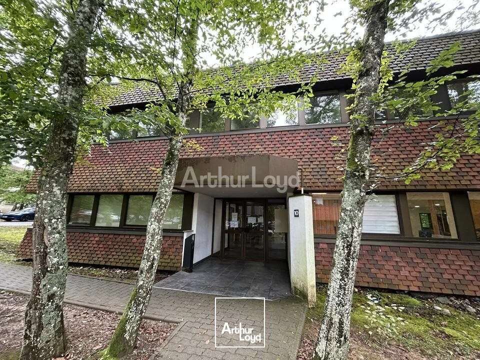 BUREAUX à LOUER de 236 m²