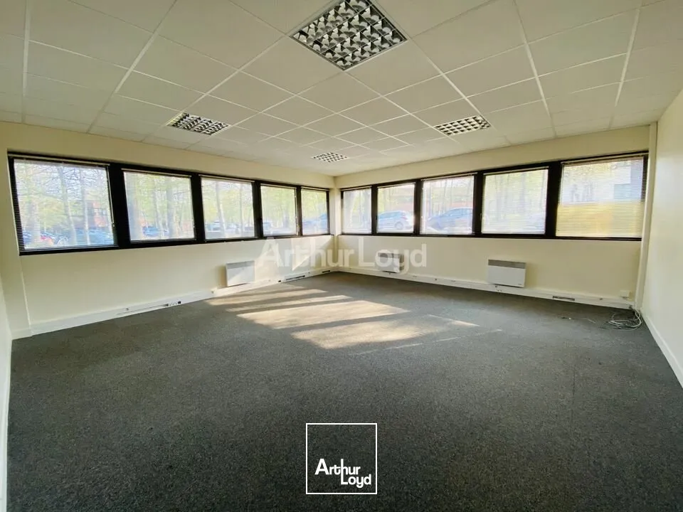 BUREAUX à LOUER de 236 m²