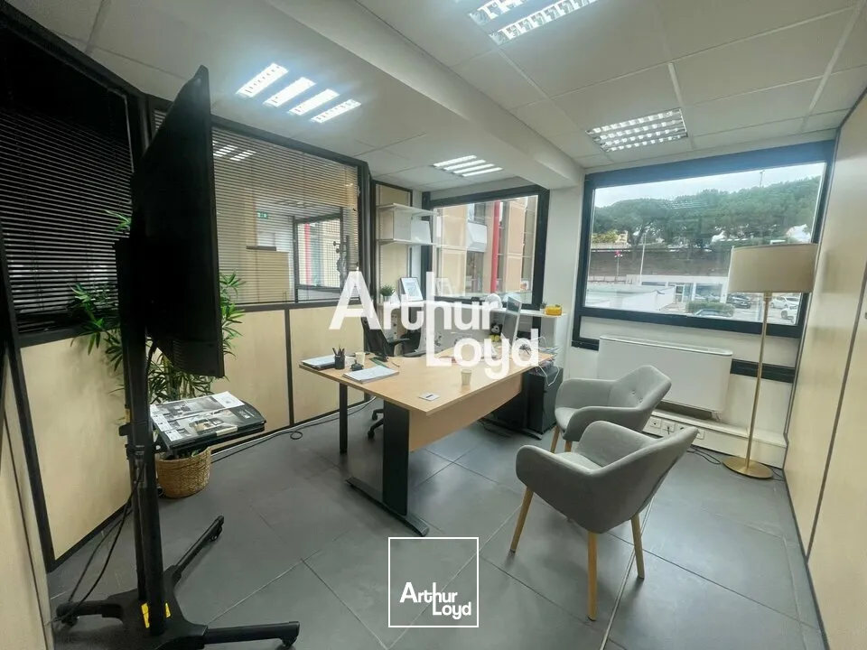 Bureaux à louer à proximité de Cap 3000