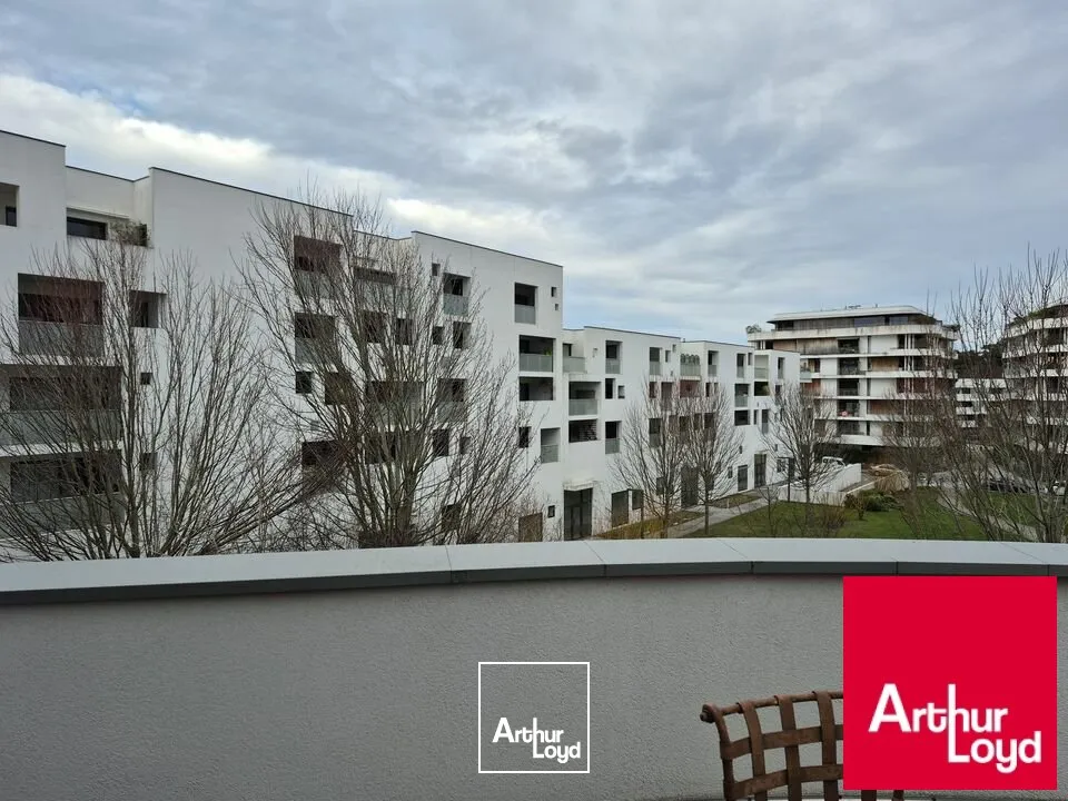 BIARRITZ - Bureaux à louer de 96.4 m2 - emplacement recherché et cadre professionnel de qualité.