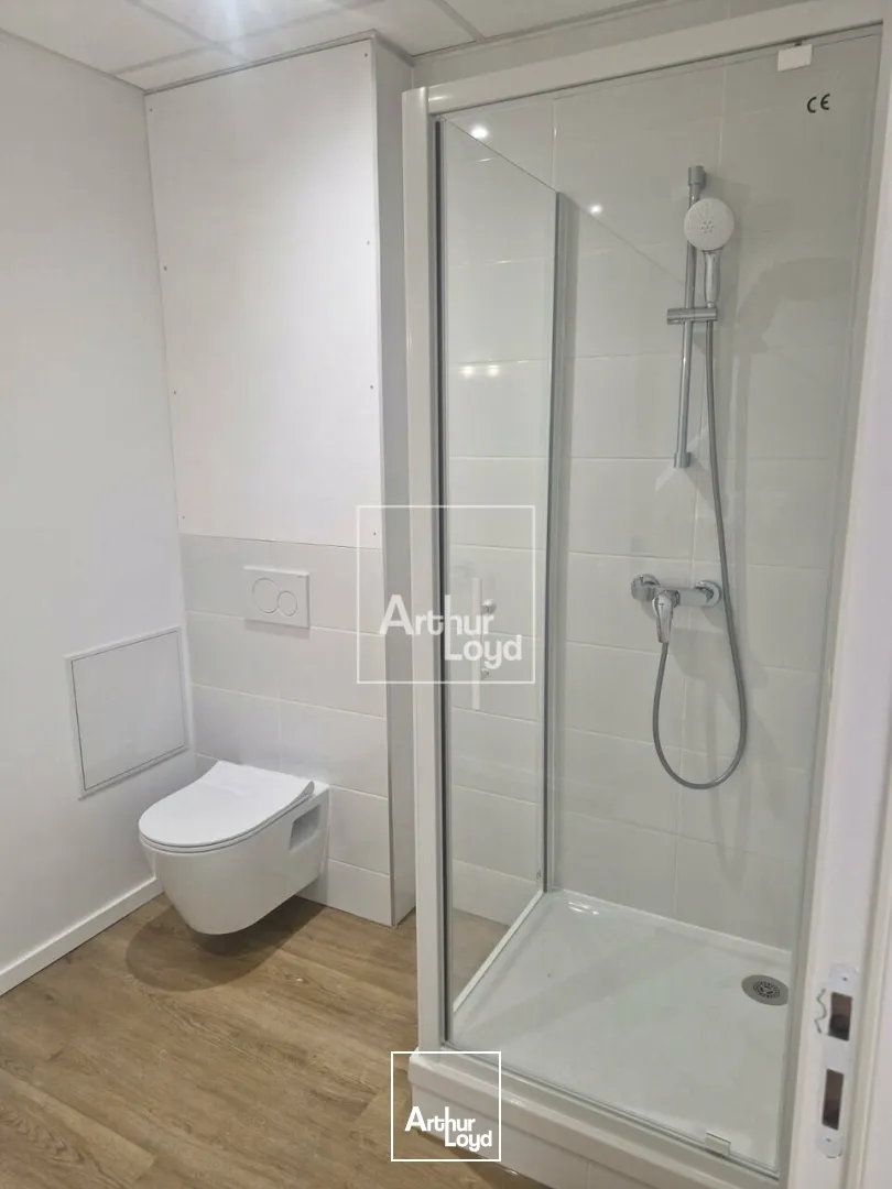 FONTENAY LE VICOMTE LOCAL PME A LOUER