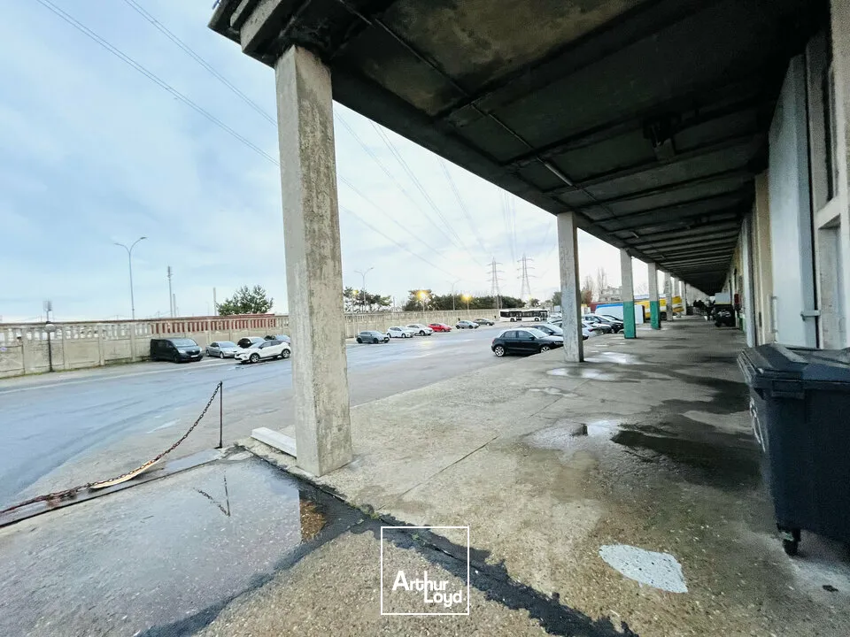 NOUVEAUTÉ - A LOUER ENTREPÔT DE 80 m2 + 20 m2 DE QUAI COUVERT - ZONE INDUSTRIELLE ET PORTUAIRE DU HAVRE