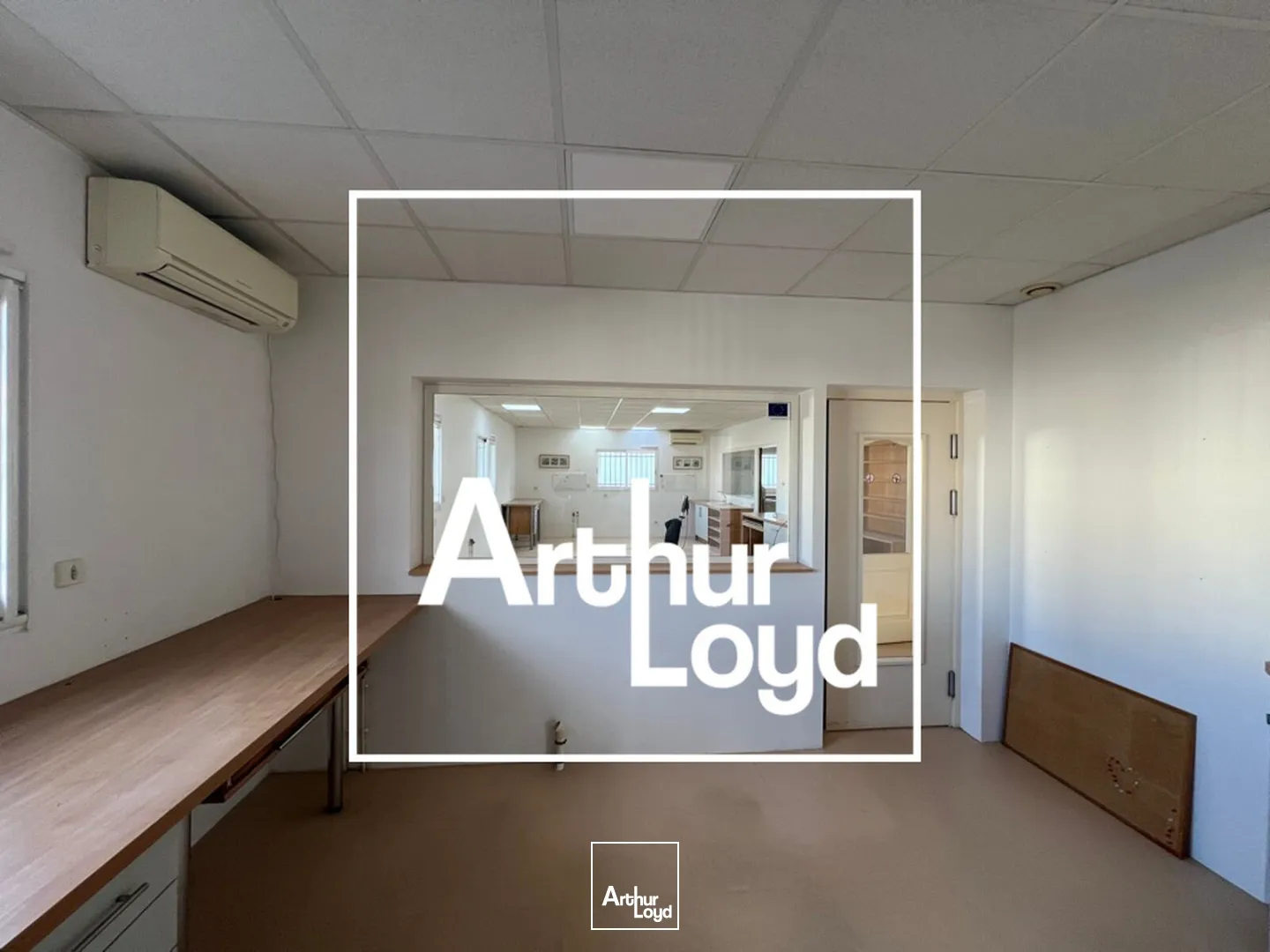 BATIMENT INDEPENDANT 180 M² - LUNEL - ZONE D'ACTIVITE