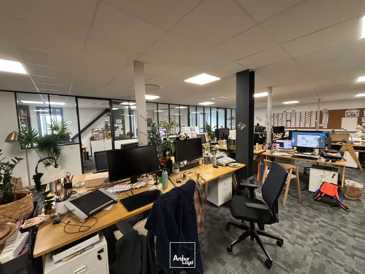 PLATEAUX DE BUREAUX À LOUER OU À VENDRE -1500 M² DIVISIBLES-VERTOU