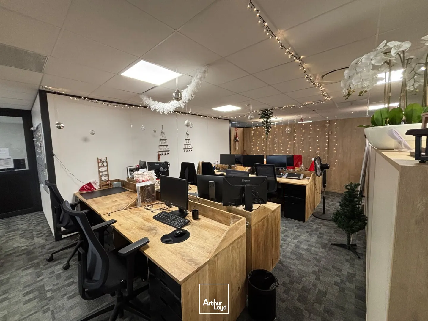 PLATEAUX DE BUREAUX À LOUER OU À VENDRE -1500 M² DIVISIBLES-VERTOU