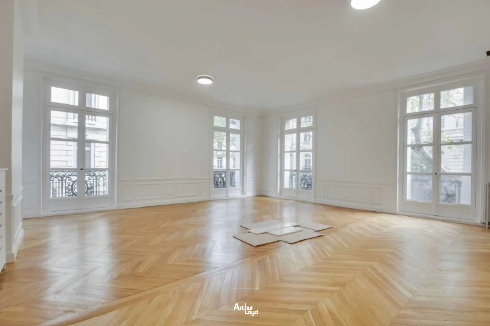 Bureaux à vendre à PARIS 75016