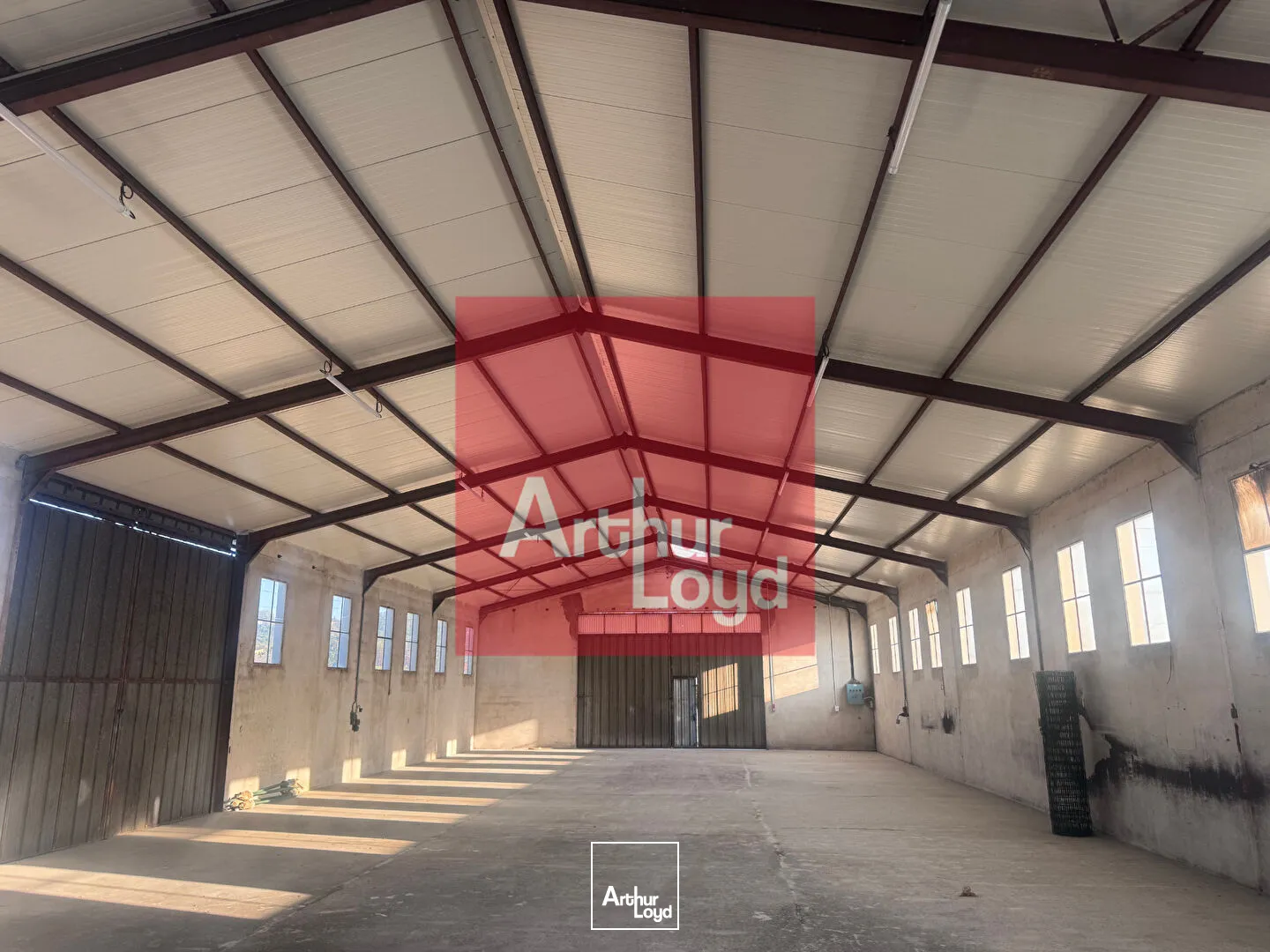 Local d'activité fonctionnel et sécurisé pour activité professionnelle