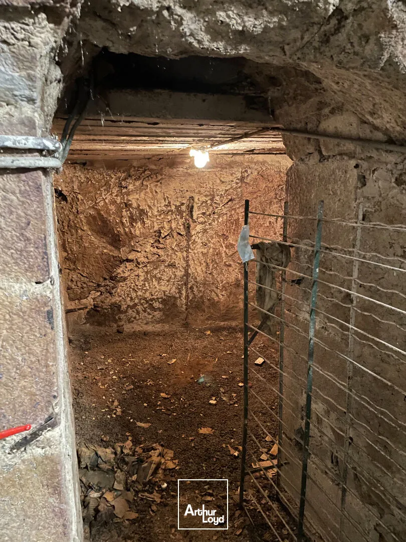 A LOUER - Hyper centre-ville de Limoges - Secteur des Halles - Local restauration