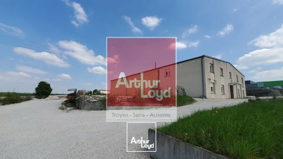 Batiment activité 850 m² (350 m² bureaux)