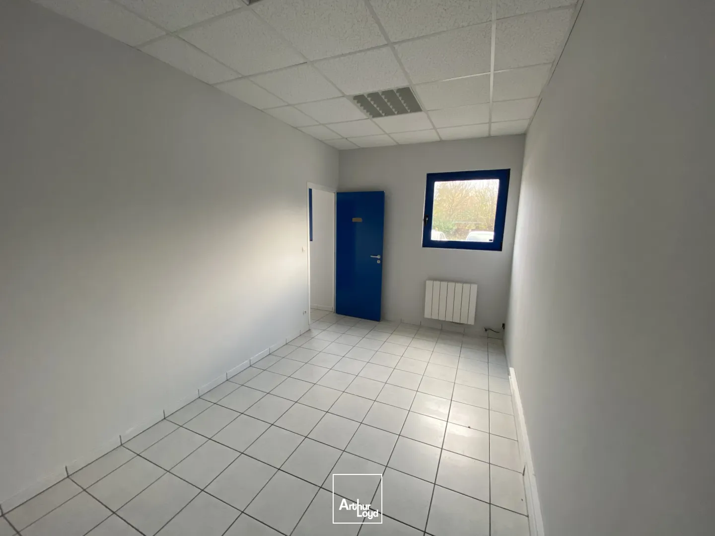 Location bureaux de 90 m2 à Allonne, à Beauvais, proximité A16