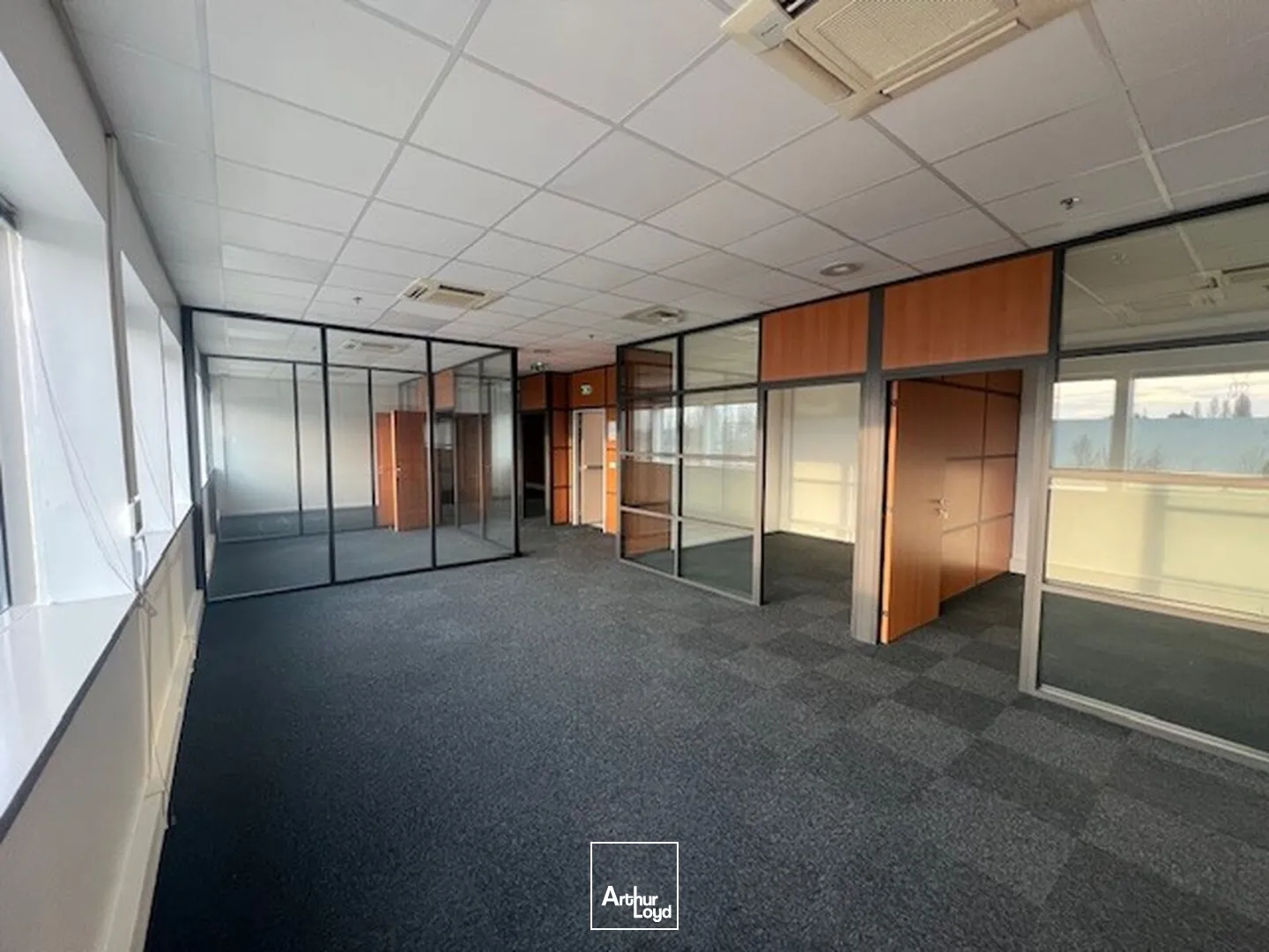 Locaux d'activité & Entrepôts - Location - LES ULIS - 91940 - 4272-8577 - 7605206