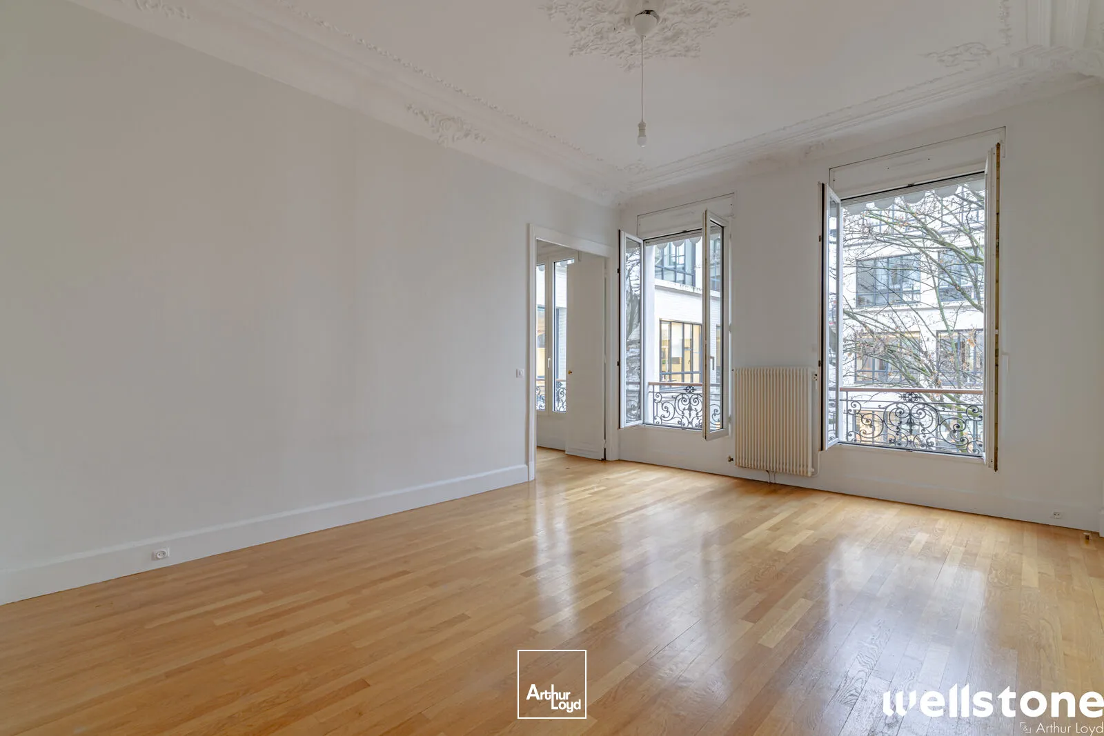 Bureaux à louer à PARIS 75008