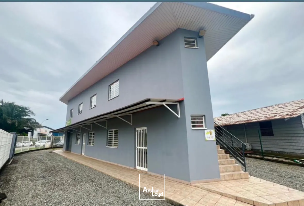 A LOUER Bureaux Cayenne 35 m2