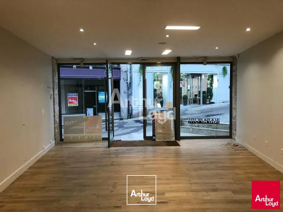 BLOIS CENTRE - LOCATION LOCAL COMMERCIAL DE 49 M² - RUE PIÉTONNE