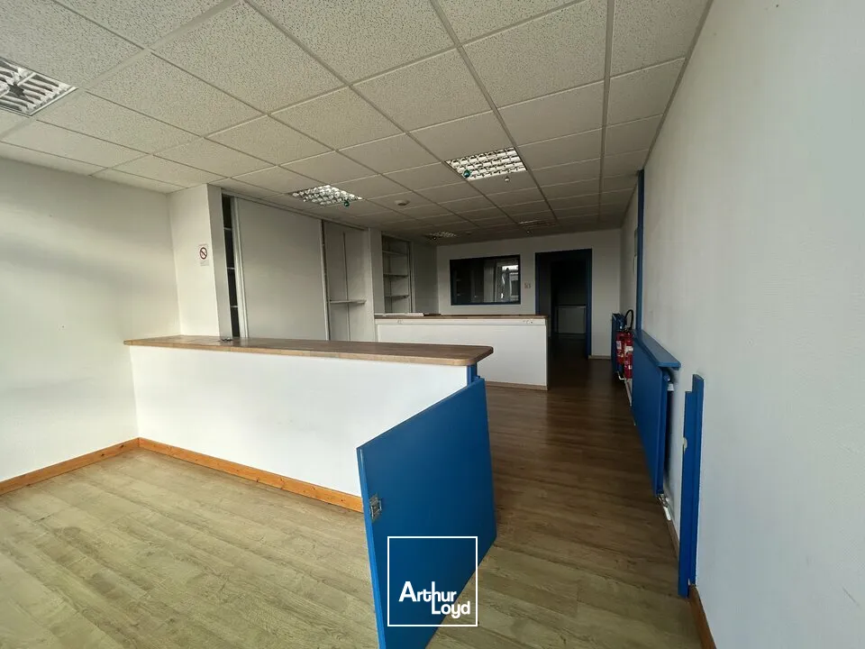 Locaux commerciaux - Location - MONTCEAU LES MINES - 71300 - 75-75 - 7605502