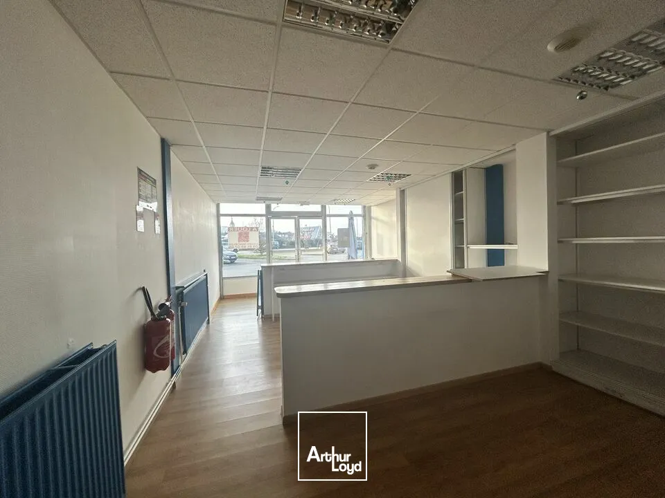 Locaux commerciaux - Location - MONTCEAU LES MINES - 71300 - 75-75 - 7605503