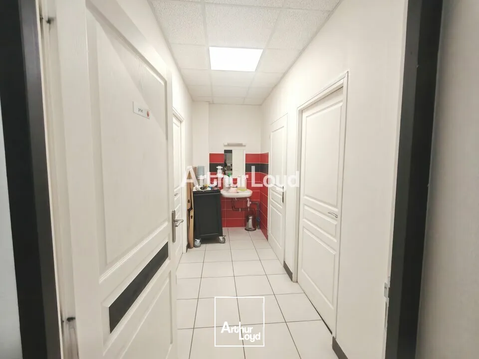 A louer - local d'activité de 400m2 situé ZAC DU MONT MICHAUD à Saint Memmie