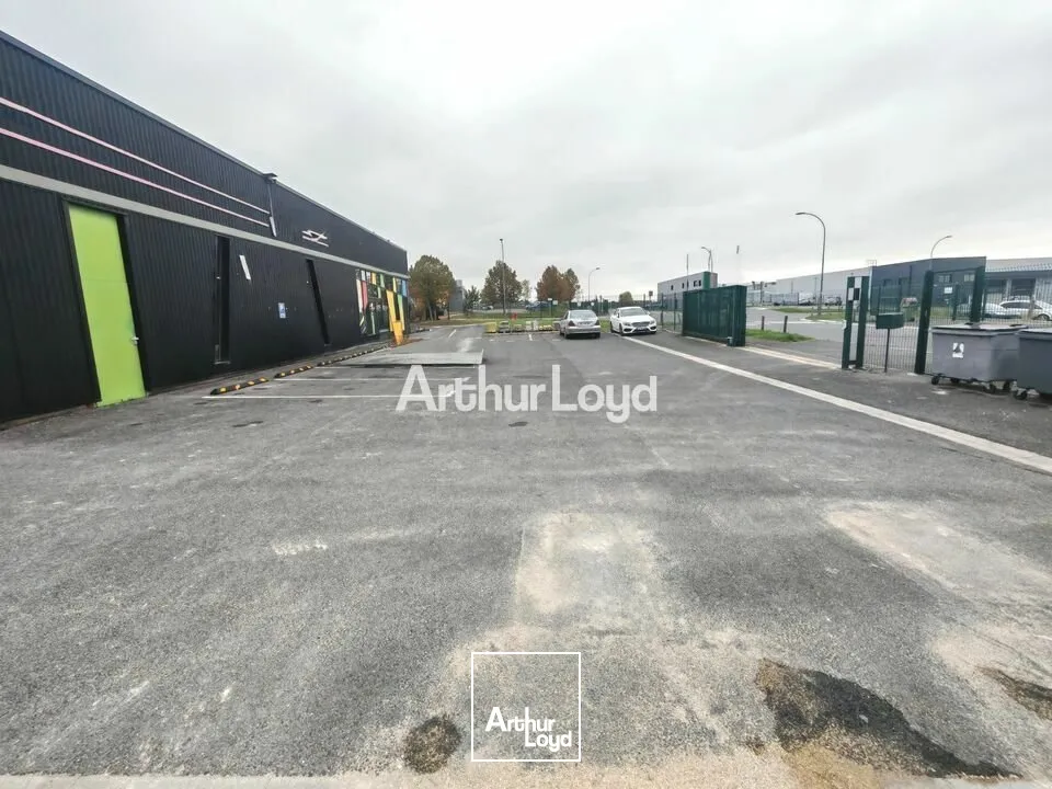 A louer - local d'activité de 400m2 situé ZAC DU MONT MICHAUD à Saint Memmie