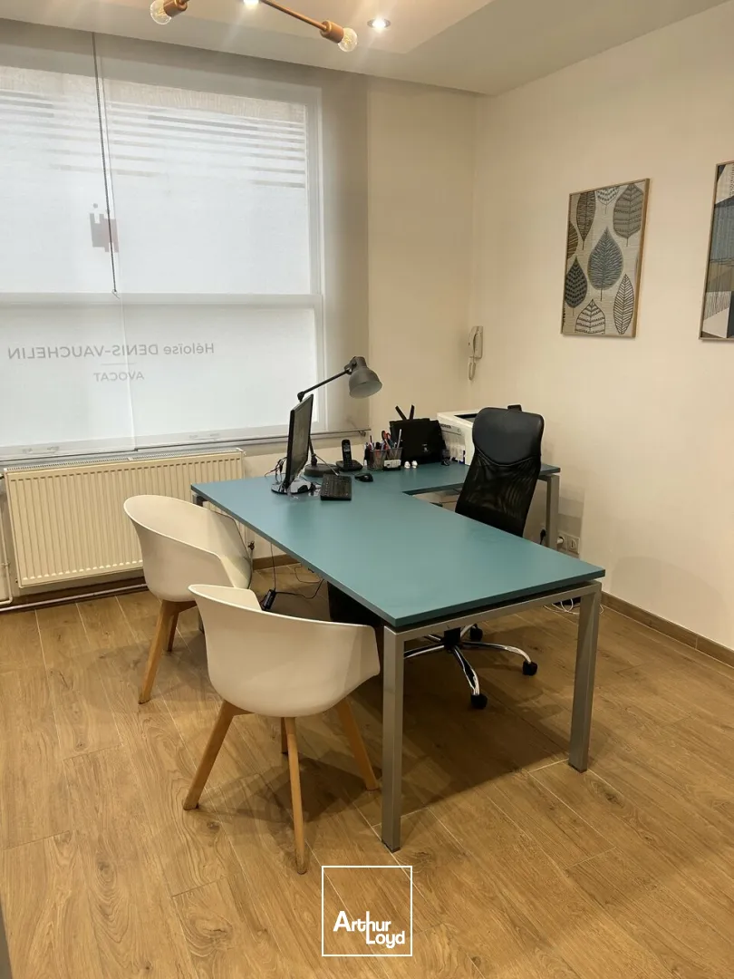 Local professionnel d'environ 50 m2 - REIMS CENTRE VILLE 