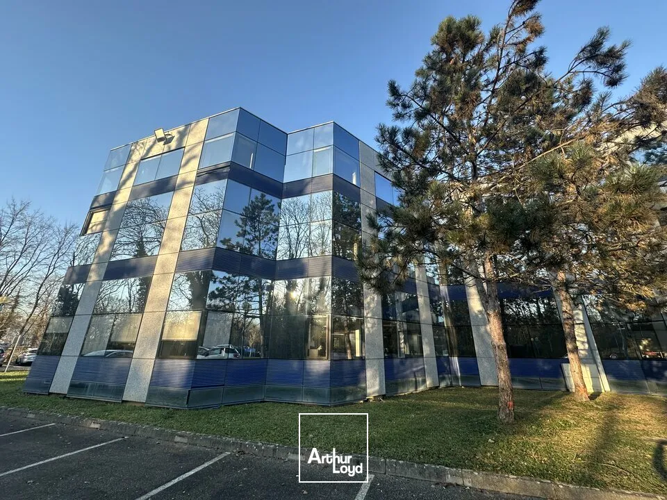 BUREAUX à LOUER de 3125 m²