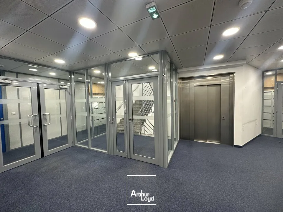 BUREAUX à LOUER de 3125 m²