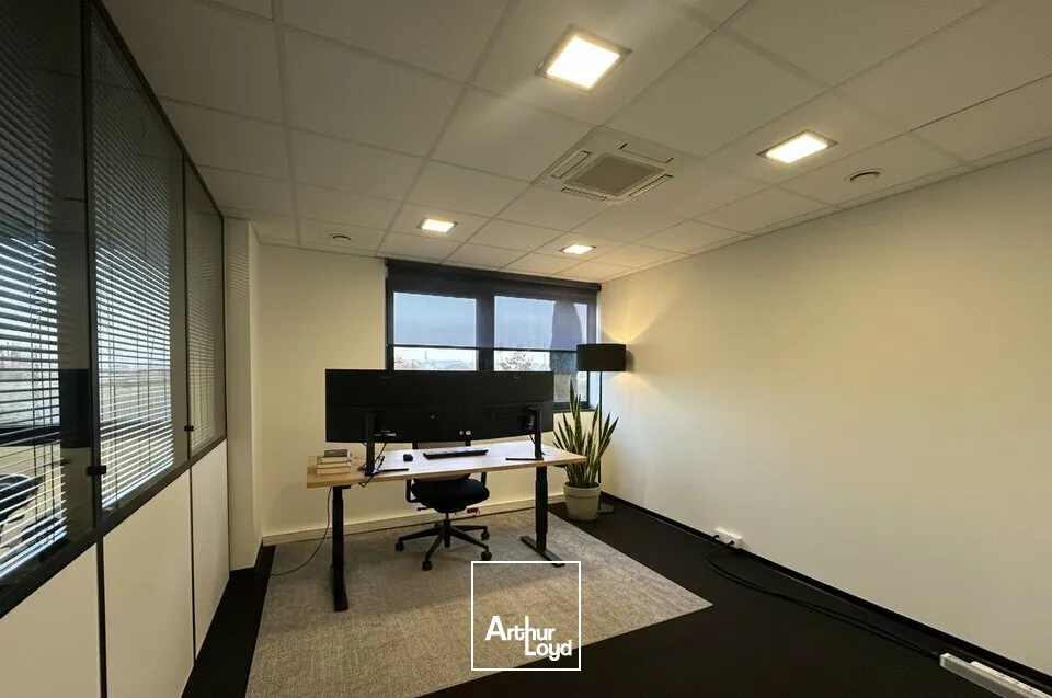 BUREAUX à LOUER de 220 m²