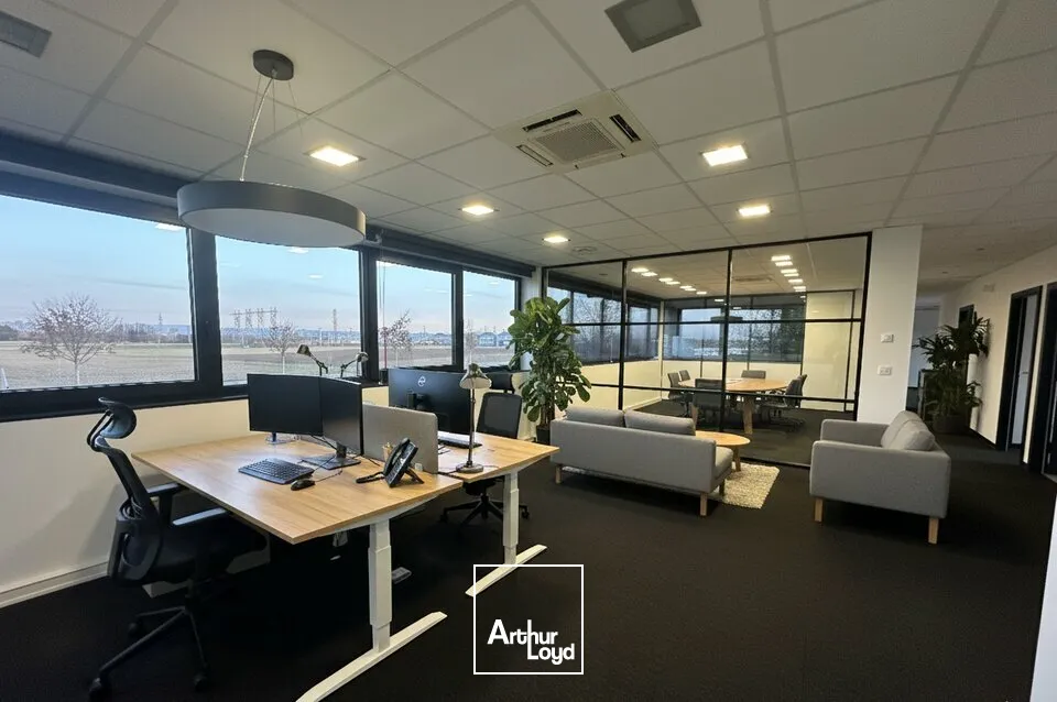 BUREAUX à LOUER de 220 m²