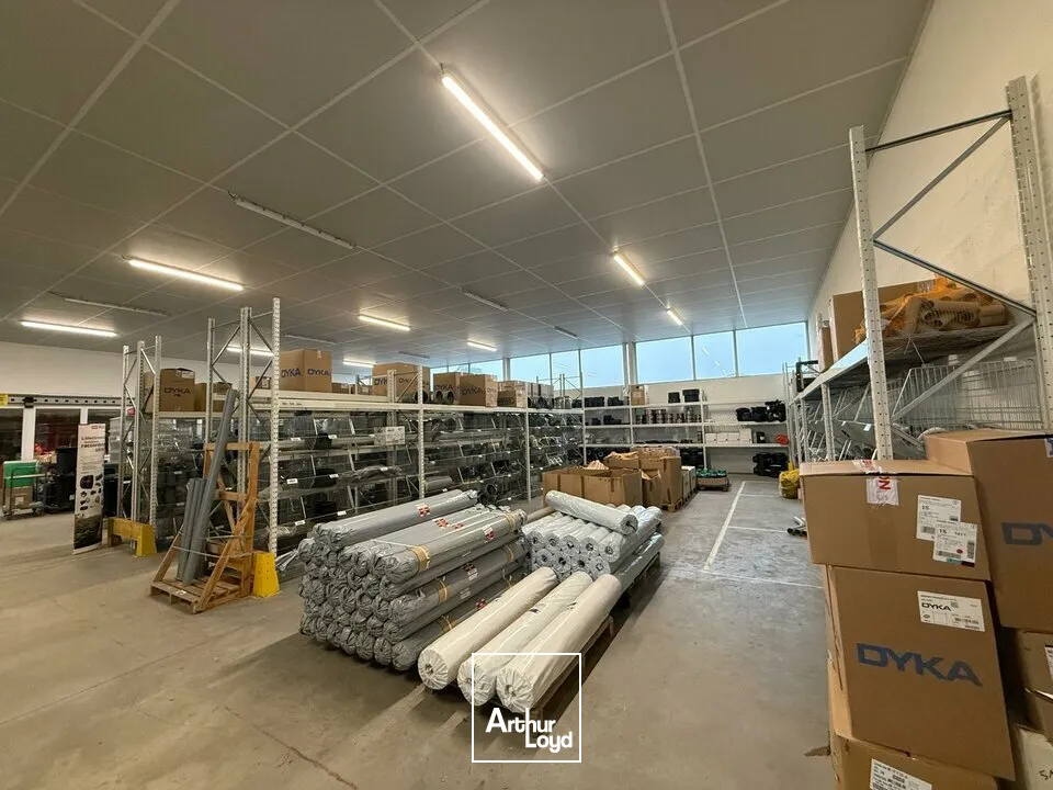 LOCAL D'ACTIVITE - ENTREPOT vente à BRIVE-LA-GAILLARDE 19100