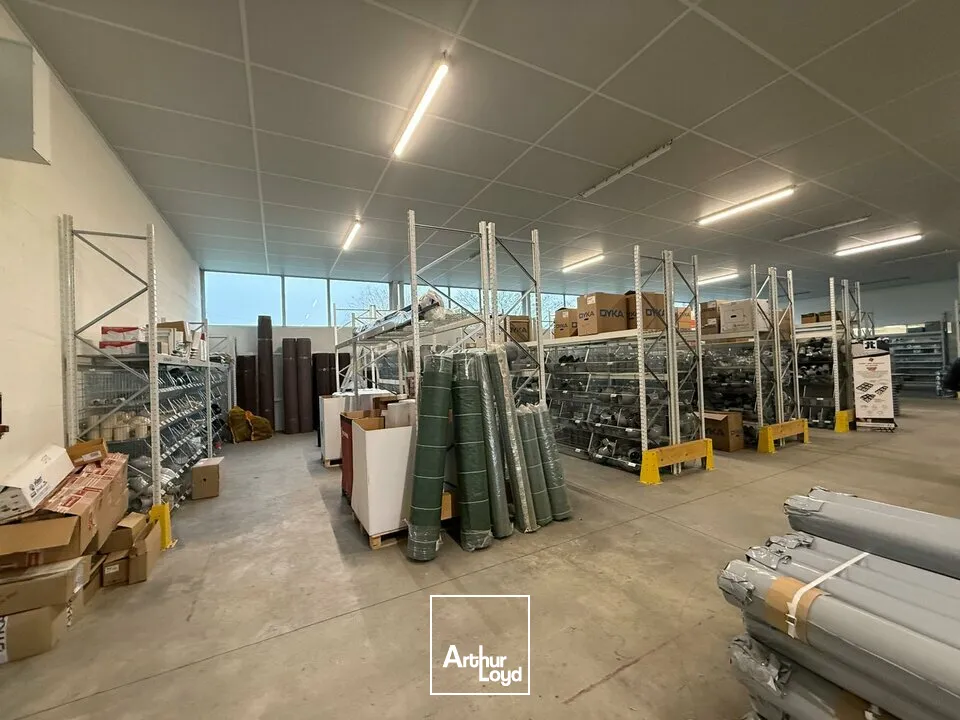 LOCAL D'ACTIVITE - ENTREPOT vente à BRIVE-LA-GAILLARDE 19100