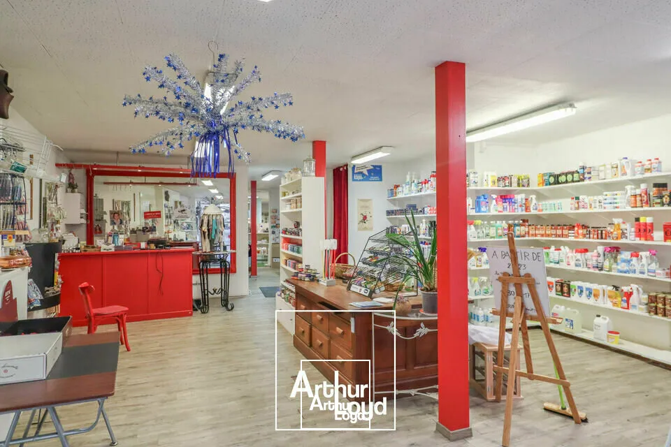 Local commercial avec GARAGE - centre ville - Brive