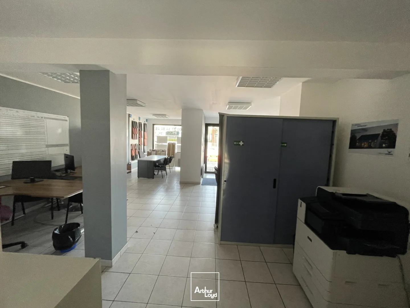 A VENDRE LOCAL COMMERCIAL VALENCIENNES DE 90M2