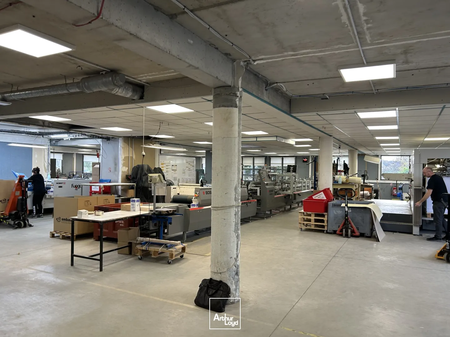 Atelier et bureaux, à vendre Tourcoing. 