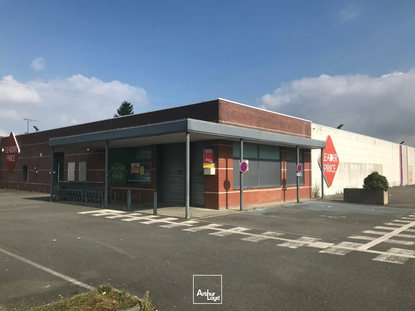 Local commercial à Louer - Marconne Disponible à la vente