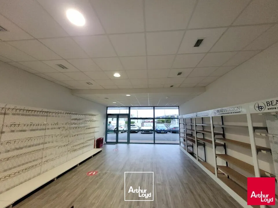 LOCATION LOCAL COMMERCIAL 220m² LE MANS NORD