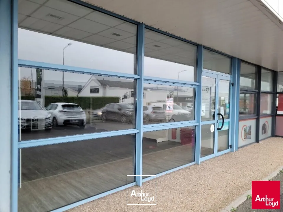 LOCATION LOCAL COMMERCIAL 220m² LE MANS NORD