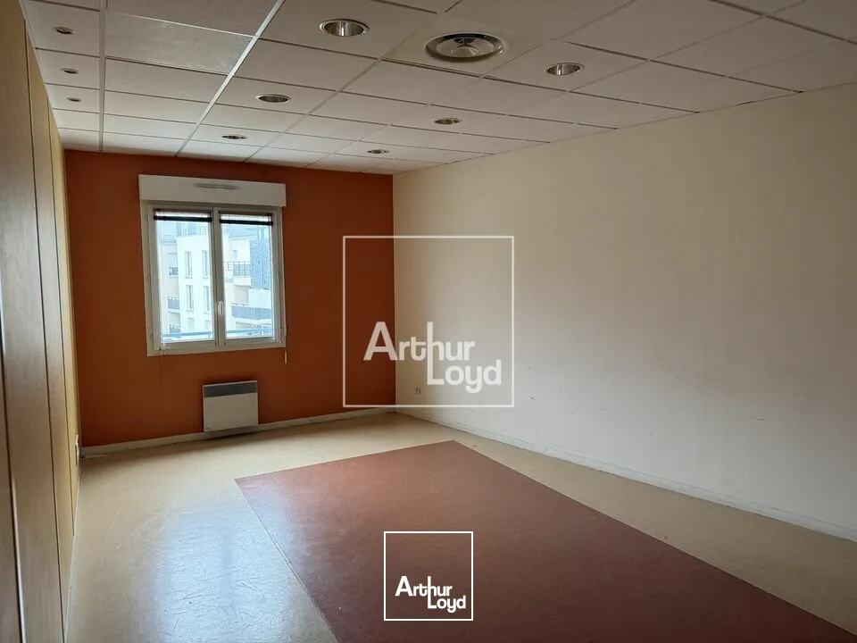 Bureaux à louer - Proche gare 