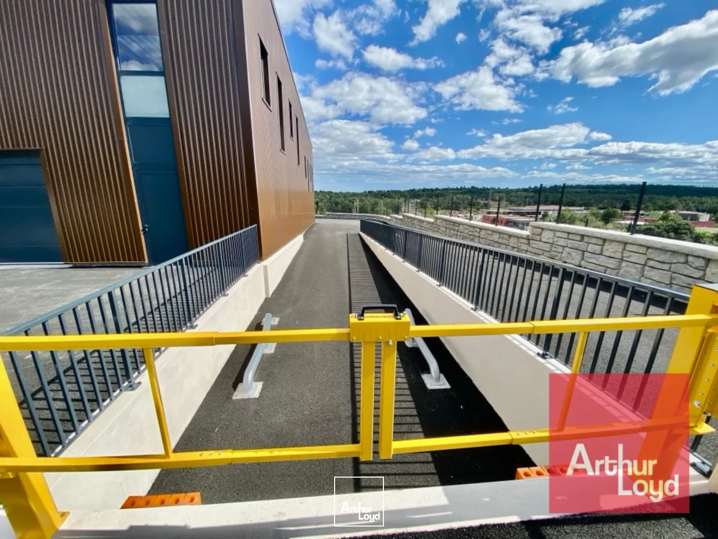 Locaux d'activité & Entrepôts - Vente - VAILHAUQUES - 34570 - 150.52-1601.29 - 7606153