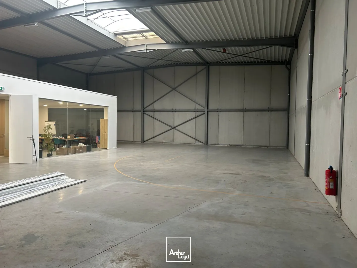 À louer - Entrepôts avec bureaux - PA du Mélantois
