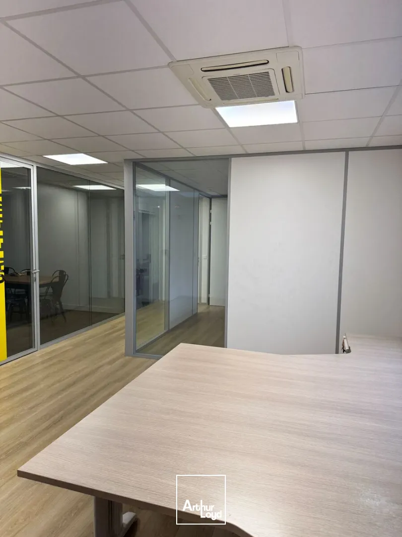 A VENDRE à MONS EN BAROEUL entrepot et bureau 