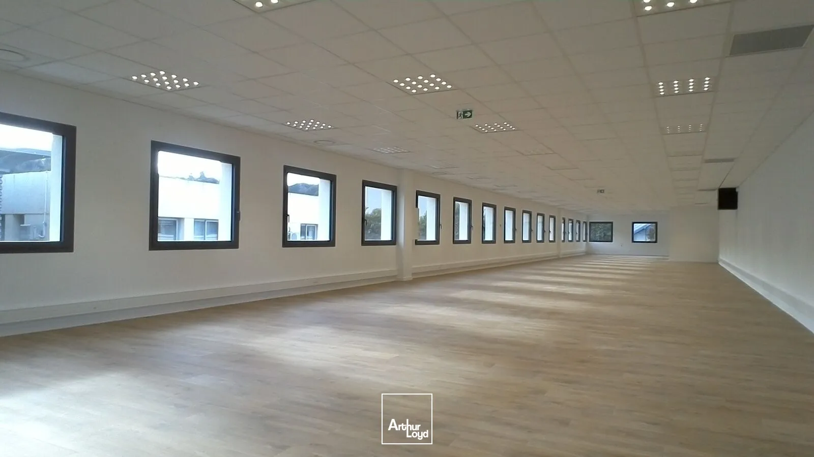 Bureaux avec parkings à louer - Les Paluds - Aubagne