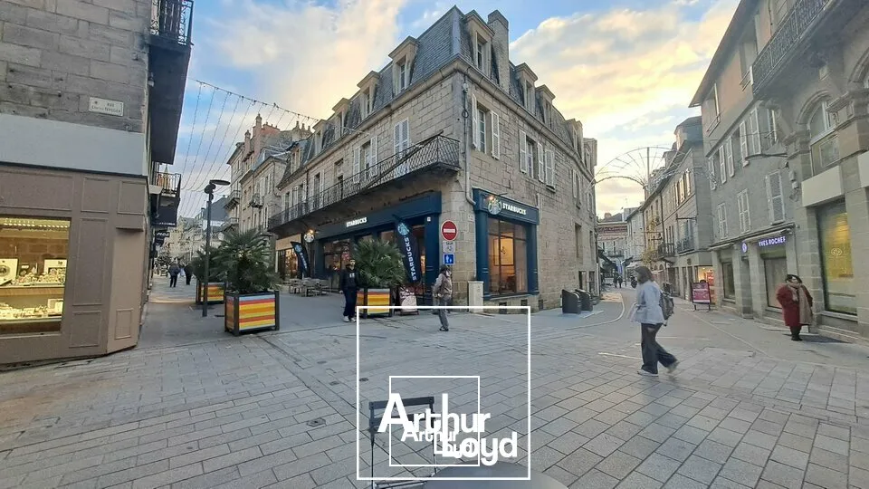 LOCAL COMMERCIAL location à BRIVE-LA-GAILLARDE 19100