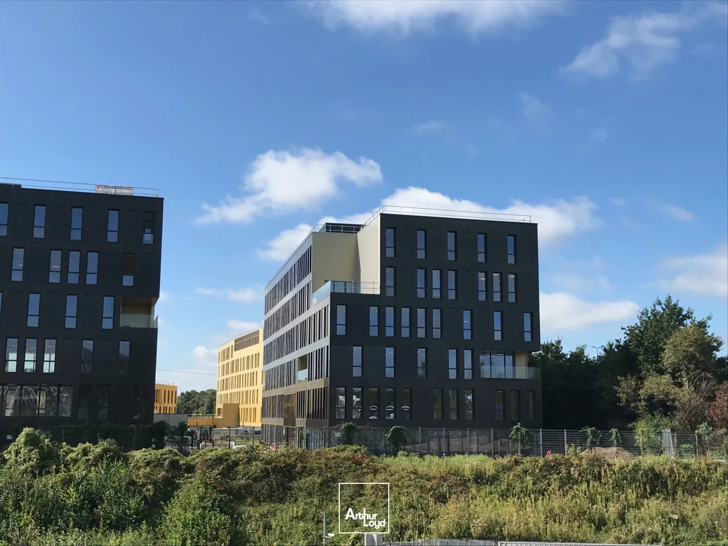 Bureaux neufs à louer à Villeneuve d'Ascq, proche métro
