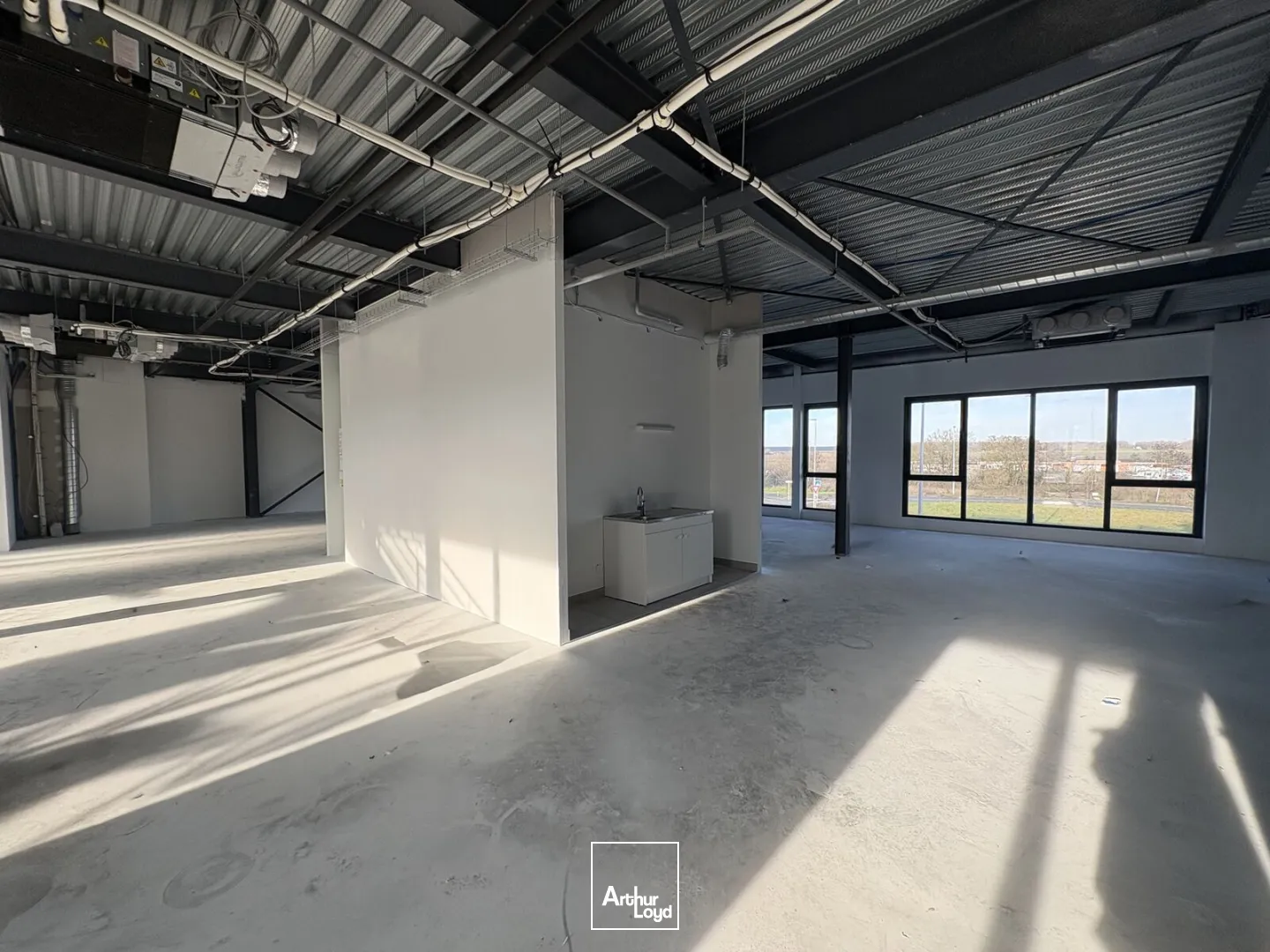 Immeuble neuf de bureaux à louer : 1&nbsp;090 m² divisibles dès 165 m² - Saran (Motte Pétrée), Loiret (45)